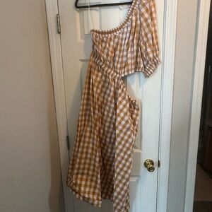 Who What Wear Brown and White One Shoulder Dress